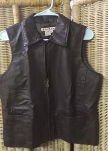 A.M.I. Women's Leather Vest Brown Full Zip Size L/40